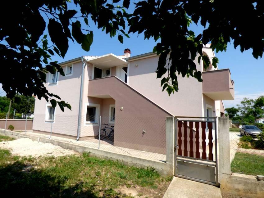 Apartments Branko Nin Buitenkant foto